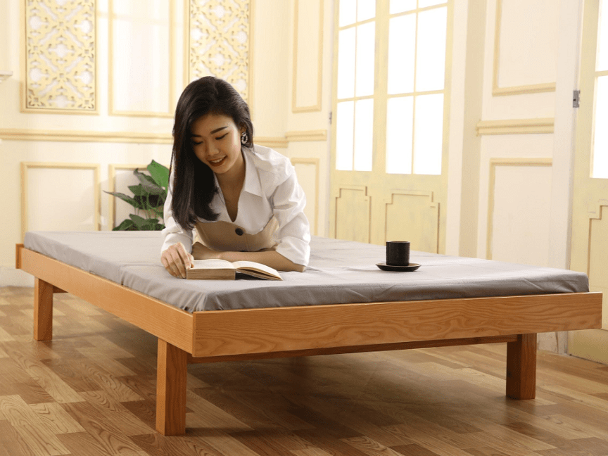 Giường ngủ Jos de Mey, gỗ tần bì